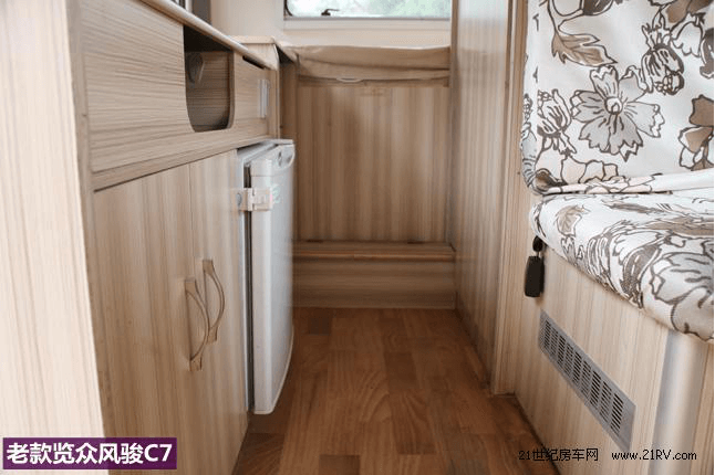 改款不止于顏值 新舊款覽眾C7對(duì)比簡(jiǎn)評(píng) 改款不止于顏值 新舊款覽眾C7對(duì)比簡(jiǎn)評(píng)