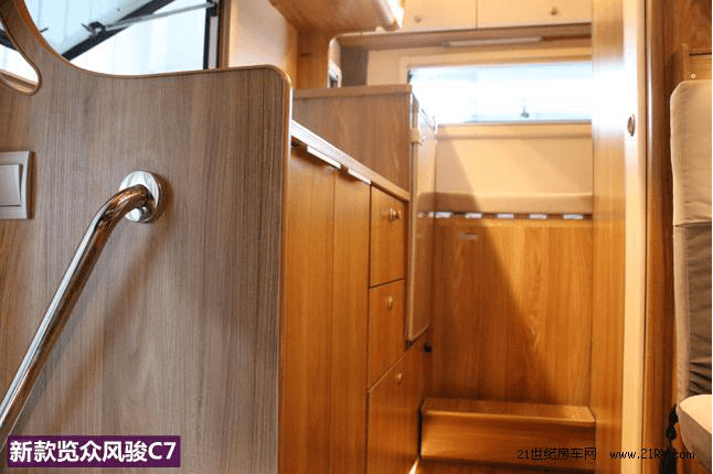 改款不止于顏值 新舊款覽眾C7對(duì)比簡(jiǎn)評(píng) 改款不止于顏值 新舊款覽眾C7對(duì)比簡(jiǎn)評(píng)