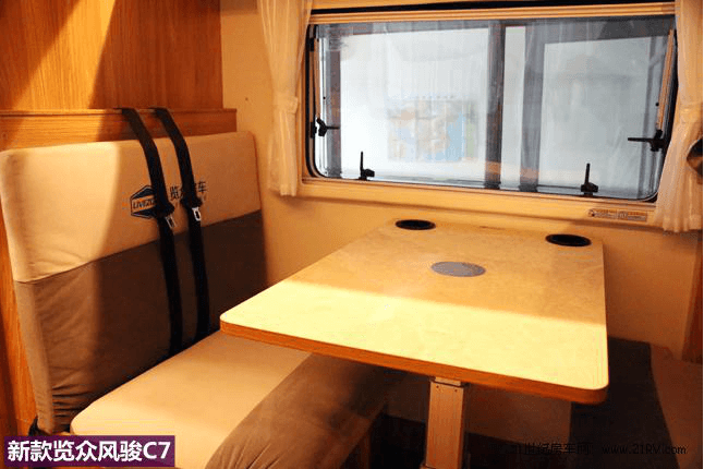 改款不止于顏值 新舊款覽眾C7對(duì)比簡(jiǎn)評(píng) 改款不止于顏值 新舊款覽眾C7對(duì)比簡(jiǎn)評(píng)