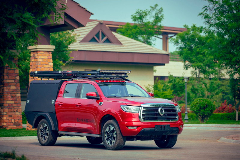 開著二炮去宿營什么感受？