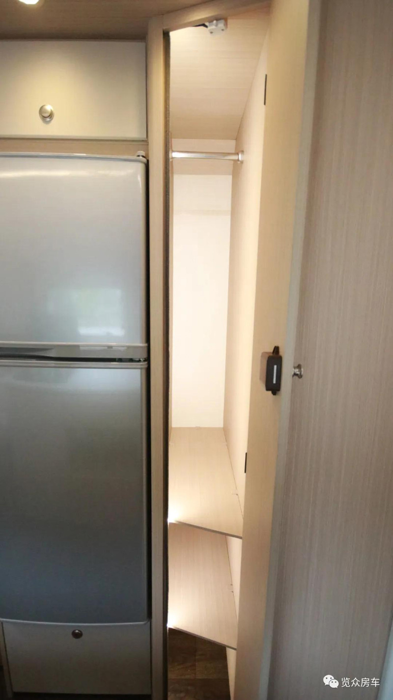 覽眾C7-C房車(chē) 覽眾C7-C房車(chē)