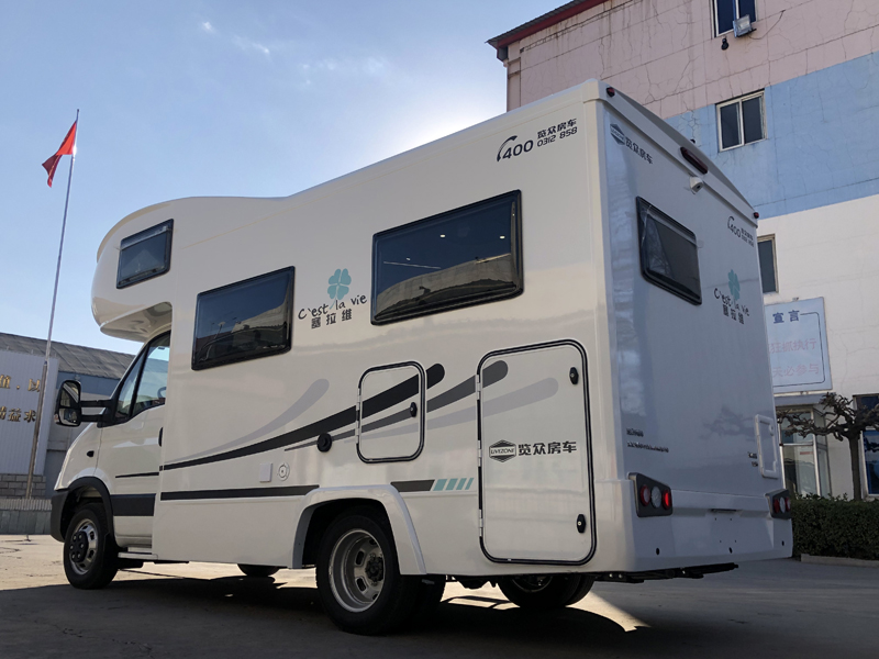 舒適旅行生活，這款房車必不可少