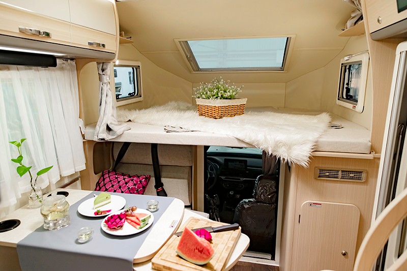 房車是如何實(shí)現(xiàn)旅行的日常生活的 房車是如何實(shí)現(xiàn)旅行的日常生活的