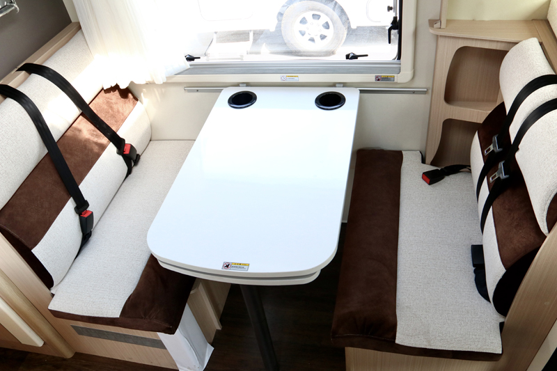 買房車為什么買四驅(qū)房車？都有哪些款式可選