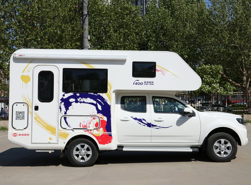 四驅(qū)、兩張超大床人床的房車，看這款