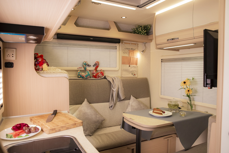 不僅僅動力好，還有上下鋪的房車