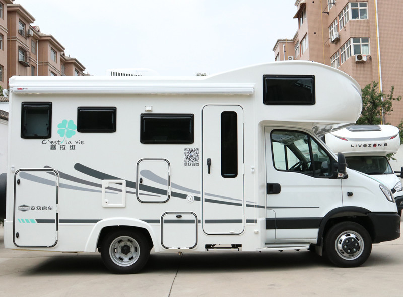 要大空間也更舒適，這樣的房車很棒