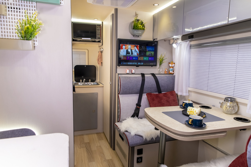 明天開(kāi)展，在沈陽(yáng)看自由炮房車好時(shí)機(jī)