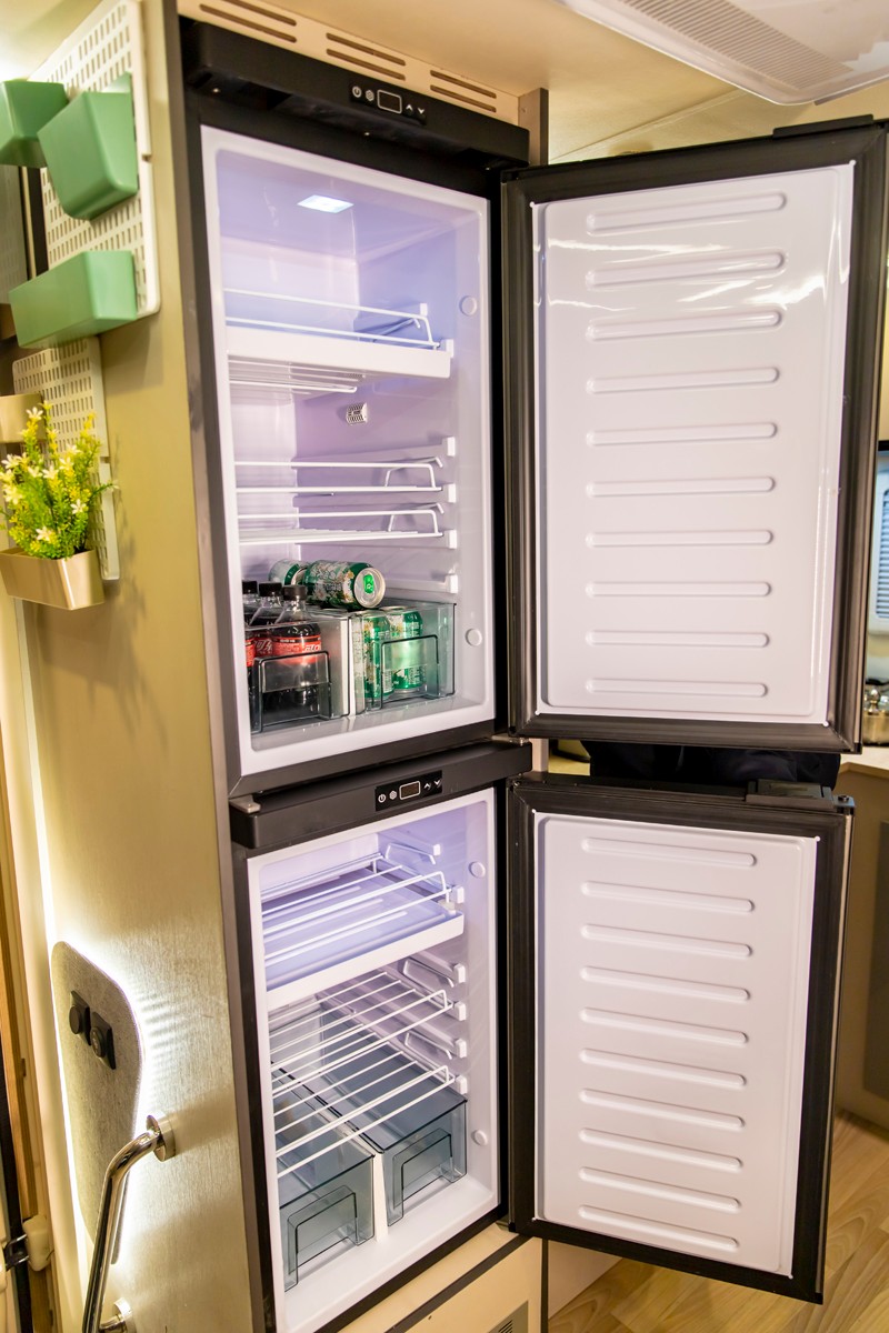 房車旅行，面對(duì)復(fù)雜路況四驅(qū)是必選