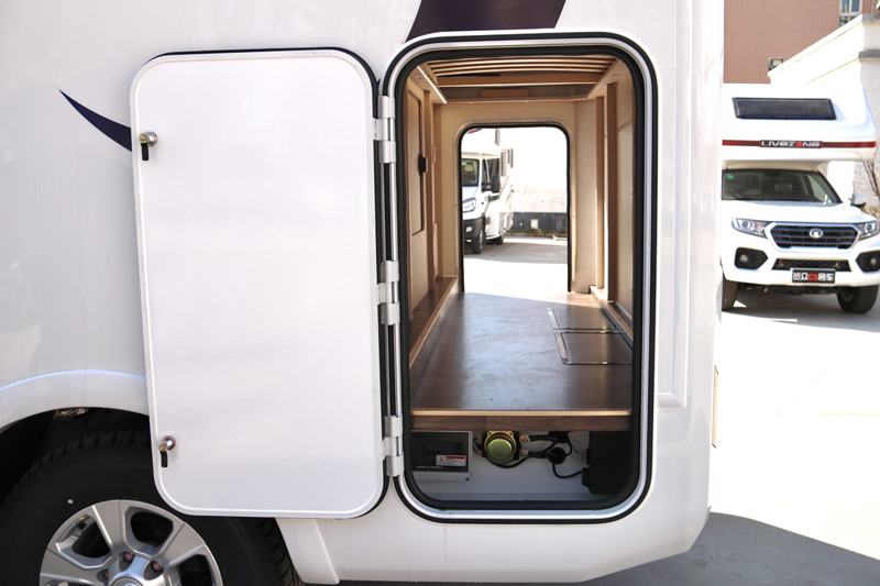 吞得下旅行裝備，房車有它才給力