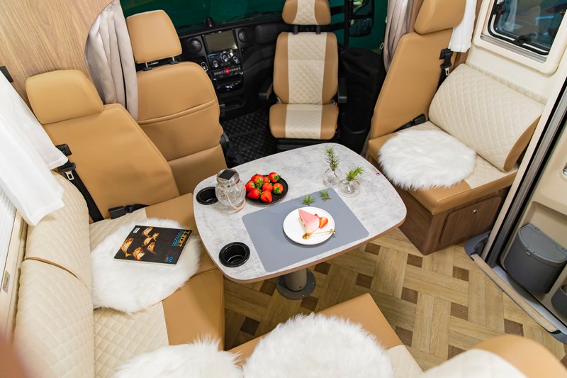 深度自駕，品質(zhì)房車生活選這款