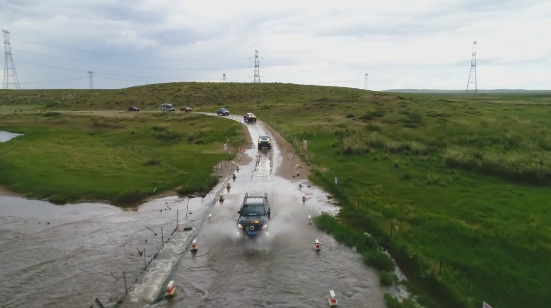 覽眾房車攜手長城炮聯(lián)袂出席那達(dá)慕5.png 覽眾房車攜手長城炮聯(lián)袂出席那達(dá)慕5.png