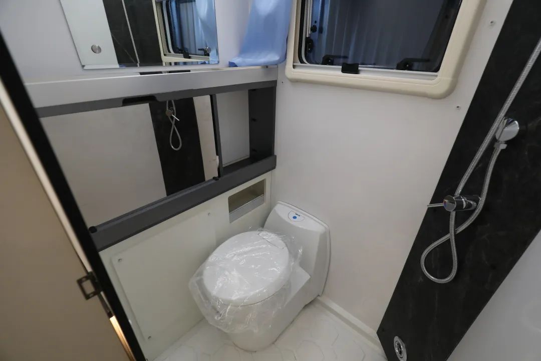 成年人不做選擇題，自由與安穩(wěn)我都要！