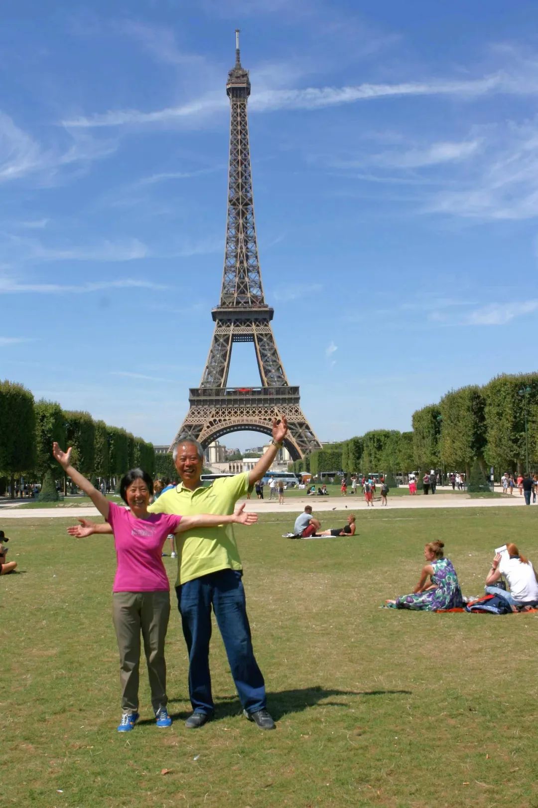 七旬老人開(kāi)房車(chē)帶老伴游世界l中國(guó)房車(chē)圈最早的“網(wǎng)紅達(dá)人”