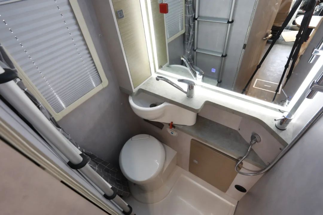 向“偽性價(jià)比”房車出擊，第五代塞拉維來襲！