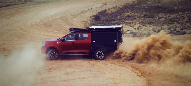 開著二炮去宿營什么感受？