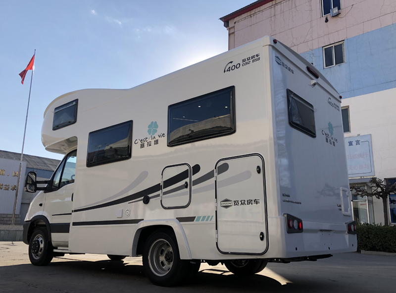 舒適旅行生活，這款房車必不可少