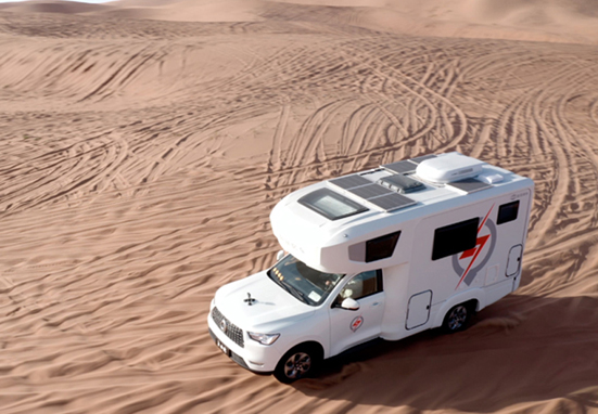 以自由為名，炮響阿拉善